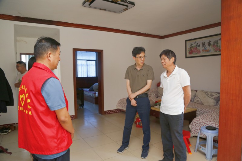 心系困难群众 端午"粽"情暖民心 丹江口市检察院开展端午节慰问活动